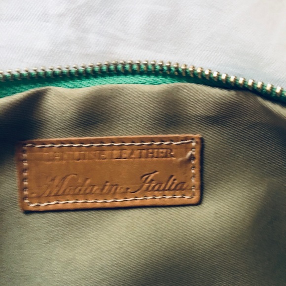 ❤️ Genuine Italian Leather Wristlet - Picture 3 of 4